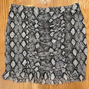 A Beautiful Soul Mesh Snakeskin Print Ruched and Ruffled Skirt (Size XL)